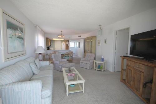Strandview #304 - image 2