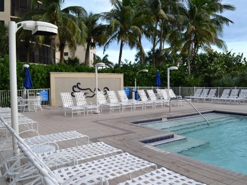 Apartment Gullwing Beach Resort-9