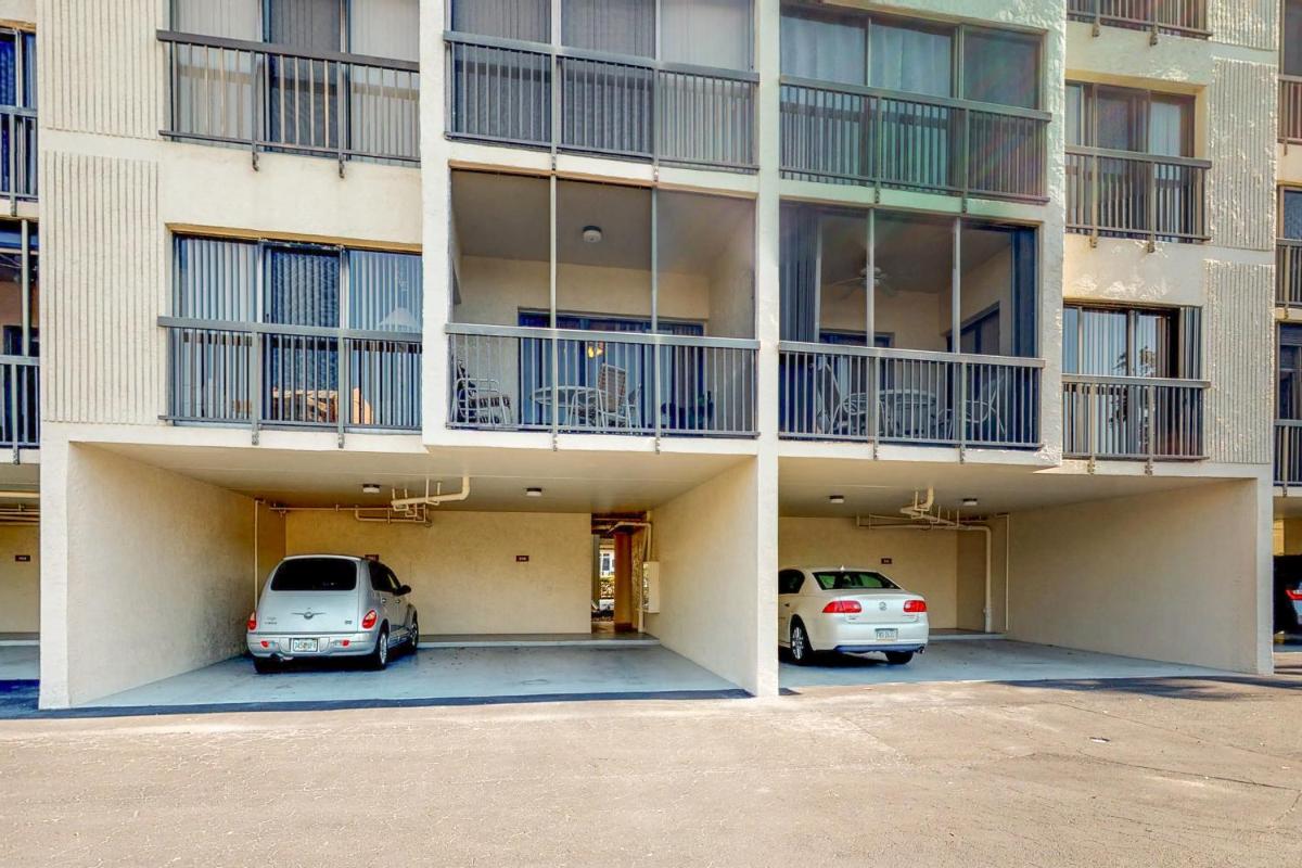 Ocean Breeze Condo - image 7