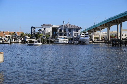 Harbor House 205 - image 9