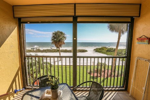 Cane Palm Beach Club 105 - image 9