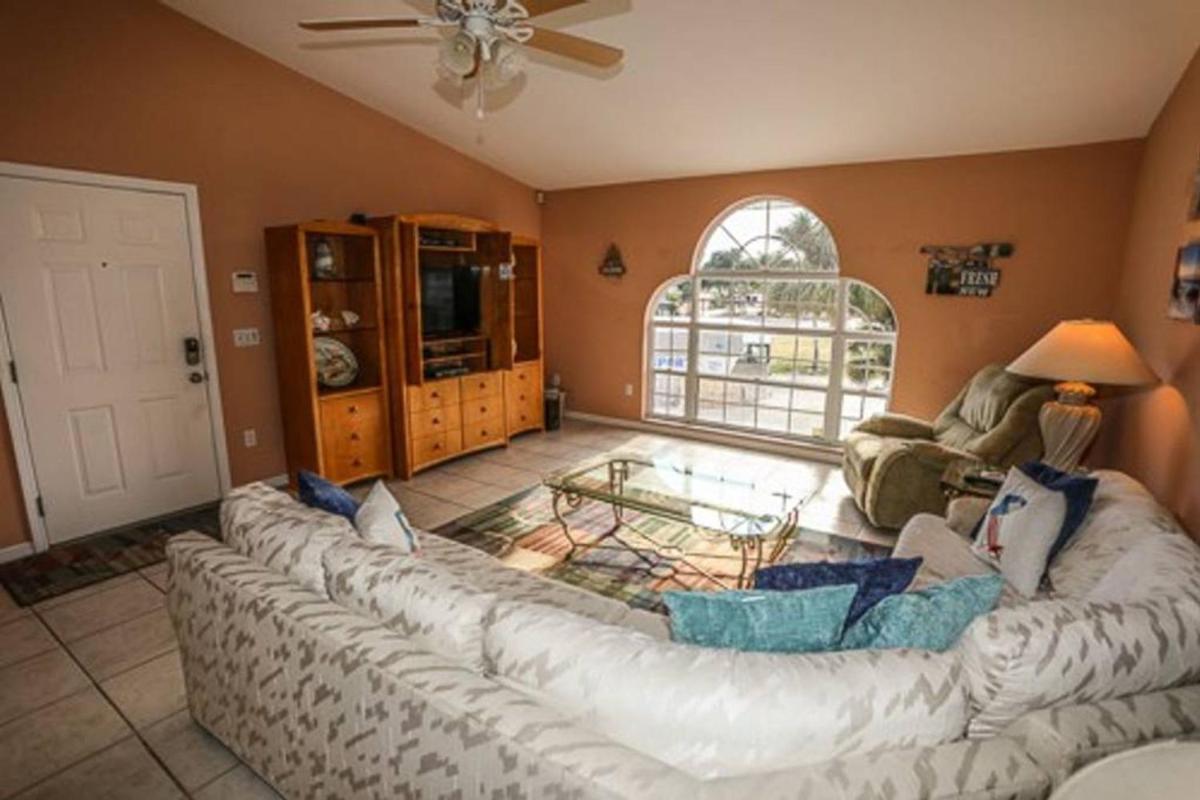 154 Connecticut Villa A - image 6