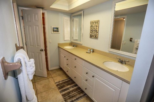 5150 Williams Dr. - M - image 8