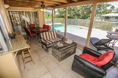 8297 Estero - image 11