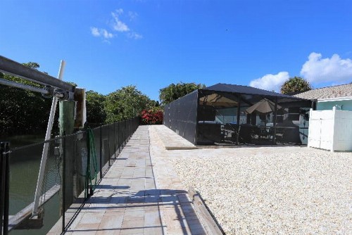 44 Fairview Blvd. - image 7