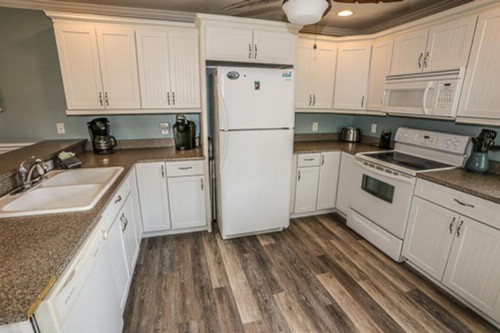 2518 Estero - image 10