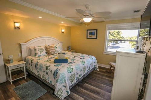2518 Estero - image 11