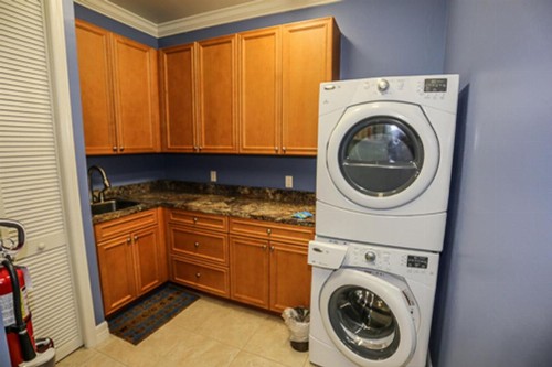 239 Driftwood - image 12