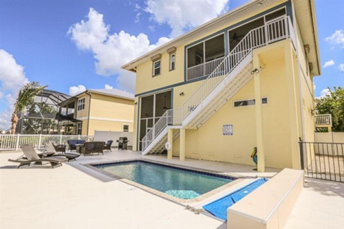 239 Driftwood - image 8