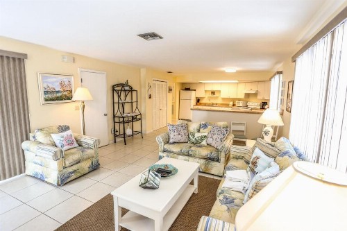 3561 Estero Blvd Manor - image 11