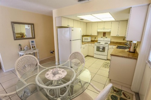 3561 Estero Blvd Manor - image 6
