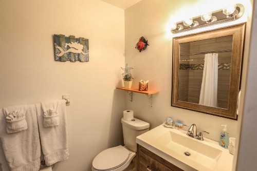 3561 Estero Blvd Manor - image 8