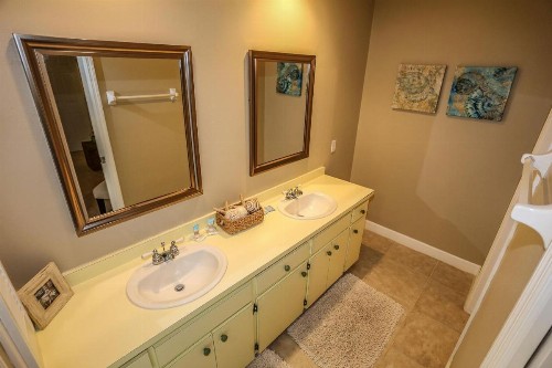 7964 Estero - image 2
