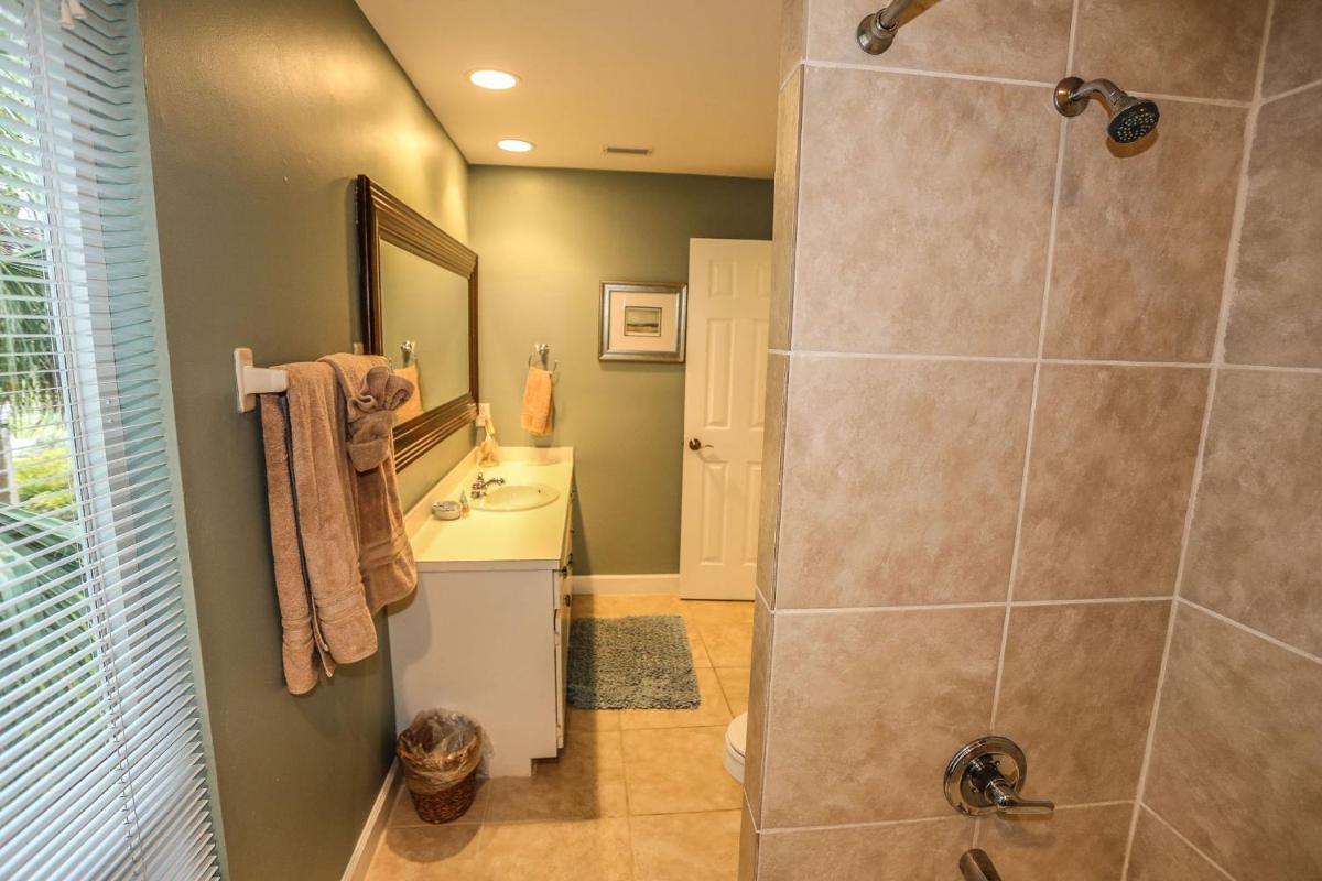 7964 Estero - image 7