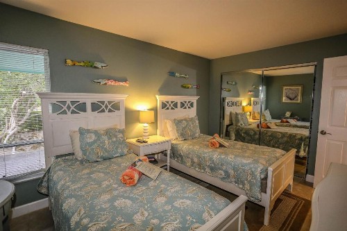 7964 Estero - image 8