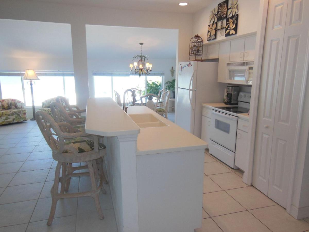 5400 Estero Blvd. - image 6