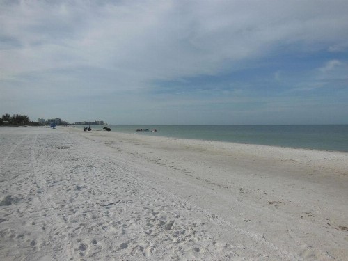 5400 Estero Blvd. - image 8