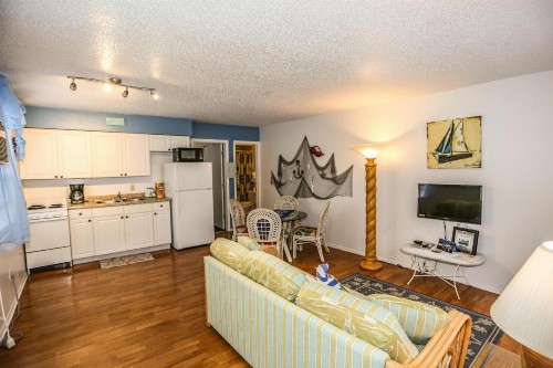 5583 Estero Villa 3 Captain's Cabin - image 6