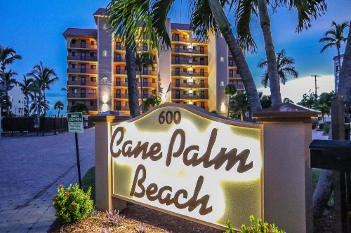 Cane Palm Beach Club 704 - image 6