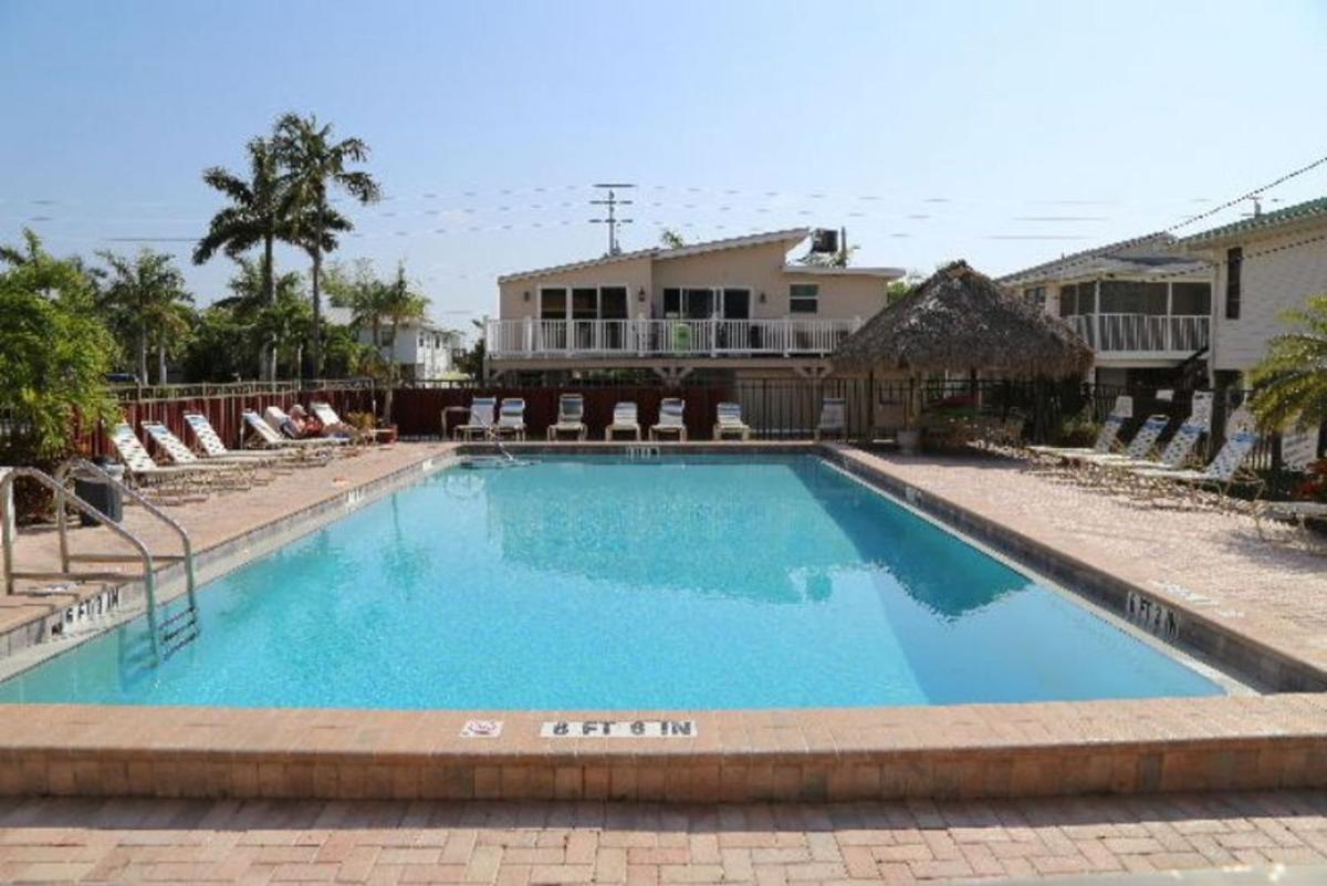 Cane Palm Beach Club 704 - image 7