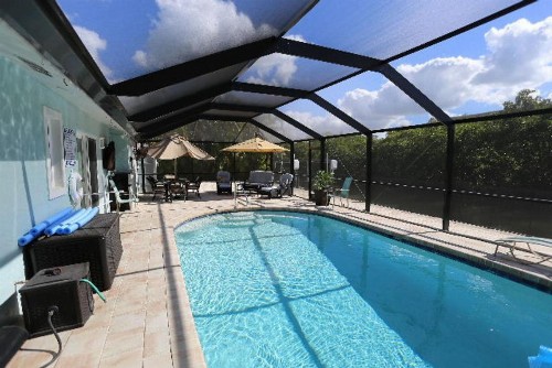 44 Fairview Blvd. - M - image 1