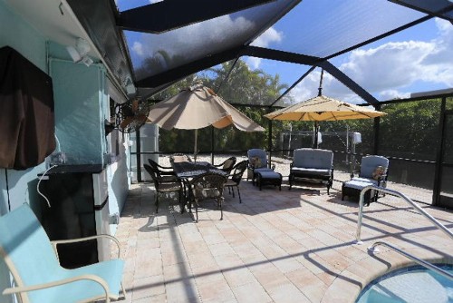 44 Fairview Blvd. - M - image 11