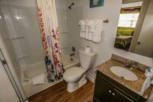 5583 Estero Blvd Iguana Mama's Beach House - image 6