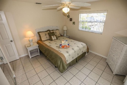 250 Albatross Street - image 11