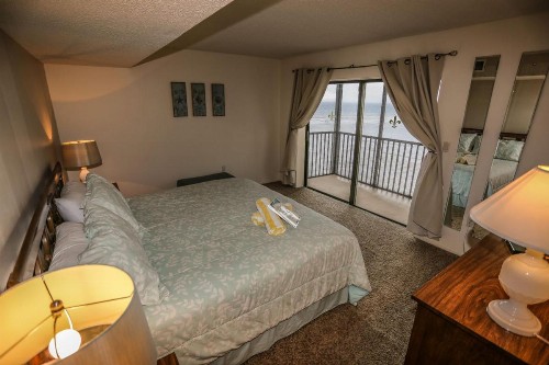 Island Winds 504 - image 2