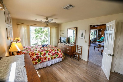 4851 Dolphin Lane - M - image 11
