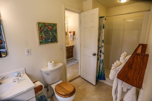 4851 Dolphin Lane - M - image 8