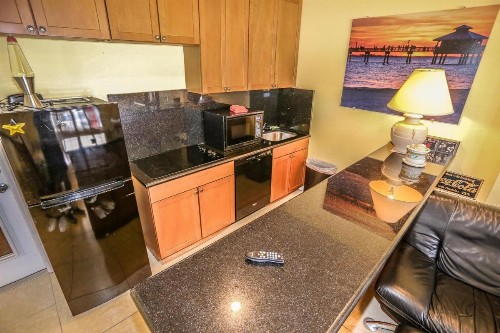 8170 Estero - image 9