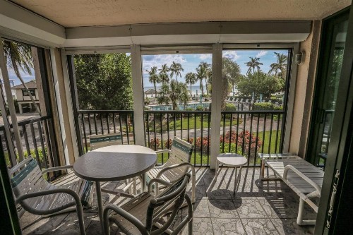 Caper Beach 212 - image 10