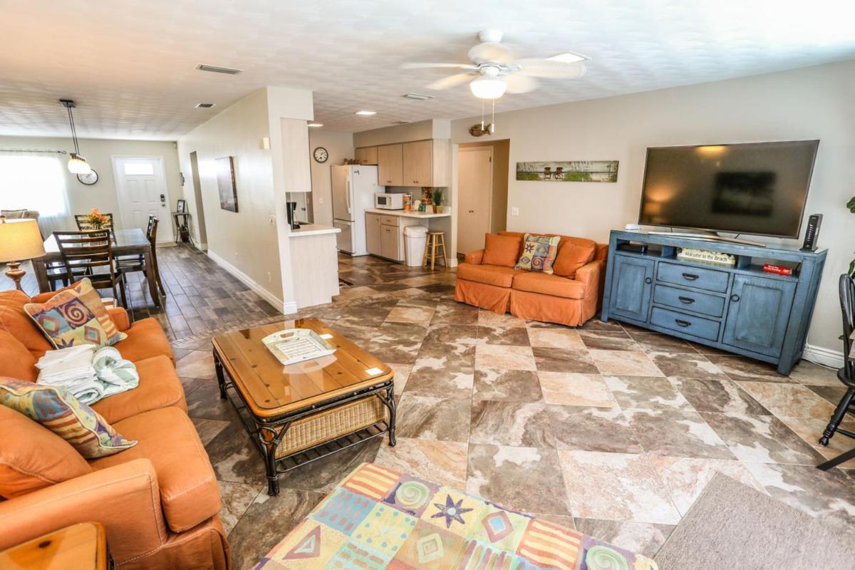 105 Tropical Shore Way - image 6