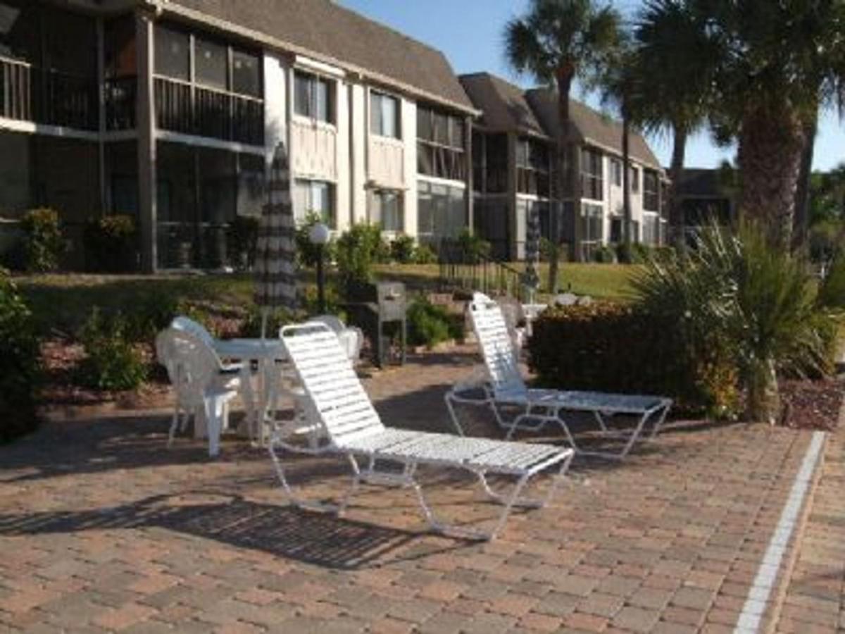 Estero Yacht & Racquet 122 - image 7