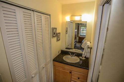 Estero Yacht & Racquet 122 - image 9