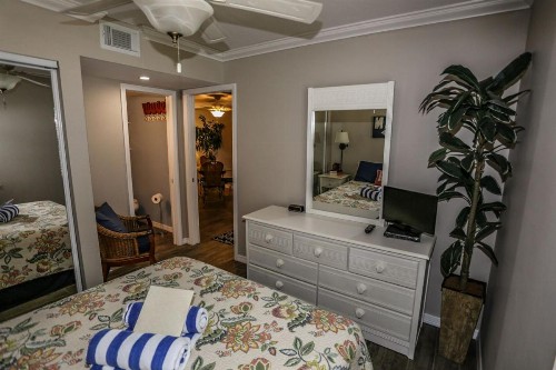 Castle Beach 402 - image 11