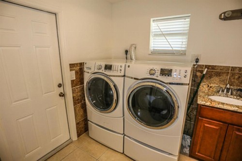 8211 Estero Blvd. - image 7