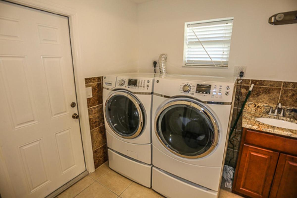 8211 Estero Blvd. - image 7