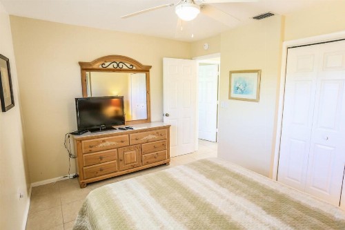 106 Tropical Shores Manor - image 10