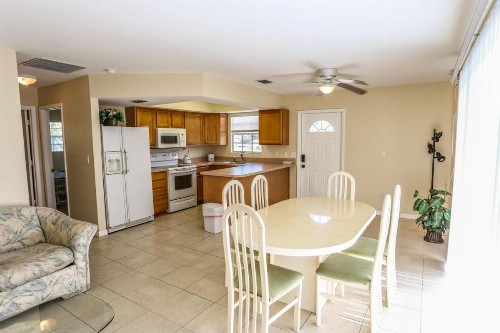 106 Tropical Shores Manor - image 8