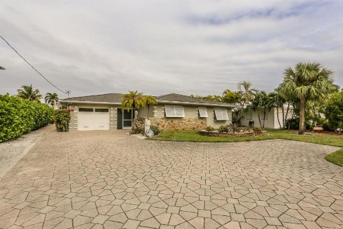8339 Estero Blvd. - image 6