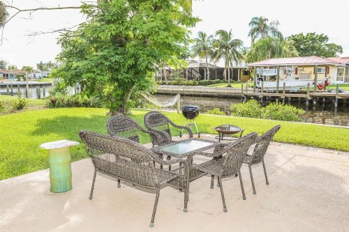 5670 Williams Dr. - M - image 8
