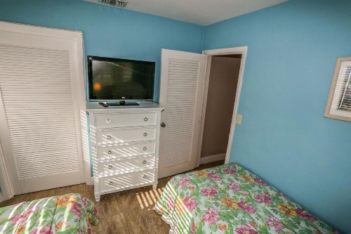 271 Ibis Street - image 7