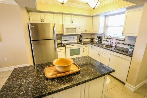 Estero Island Beach Villas 302 - image 7