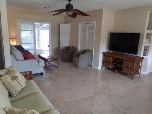 121 Egret Beach House - image 6