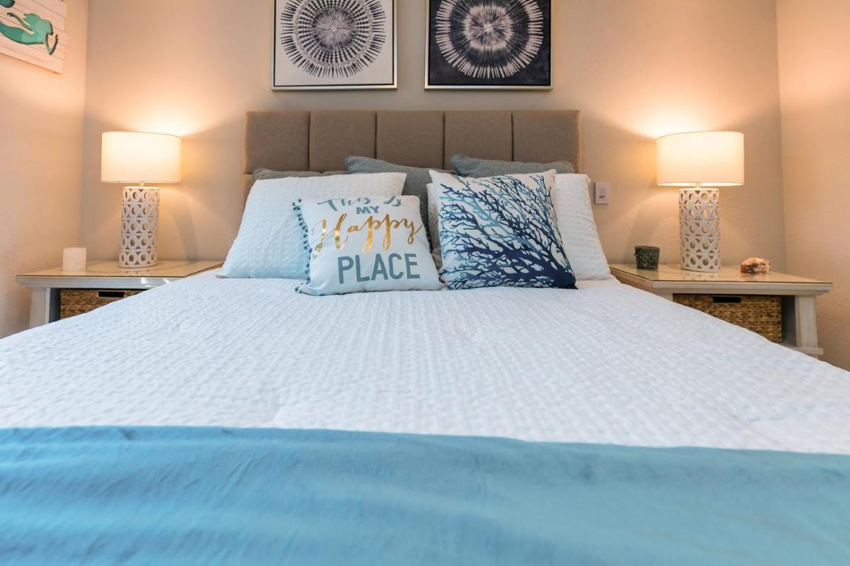 New To The Market Fresh Florida Coastal Designer Renovation Steps to the Beach Awaits You! - image 7