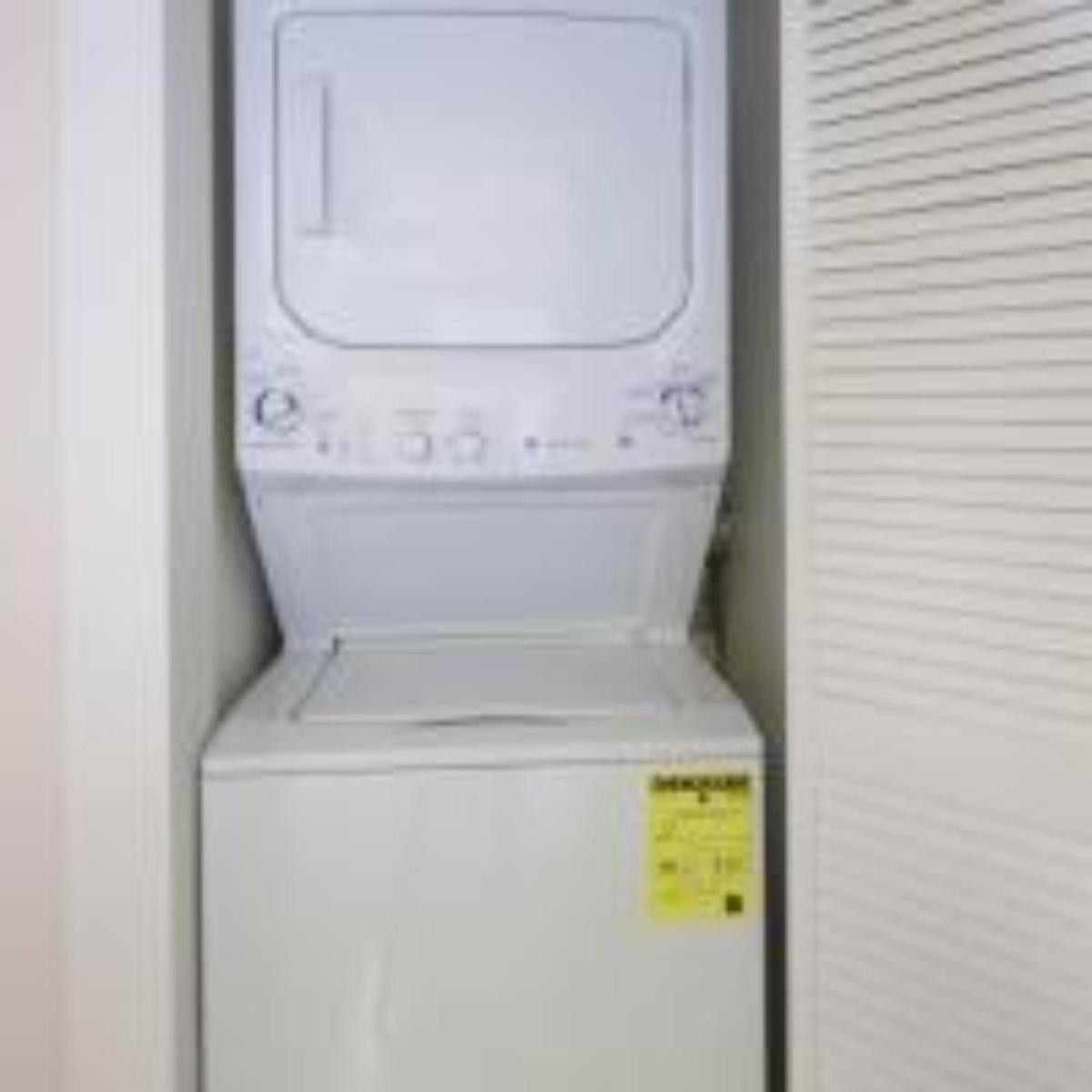 Ernie & Rose's Fort Myers Beach Condo - Monthly - main image