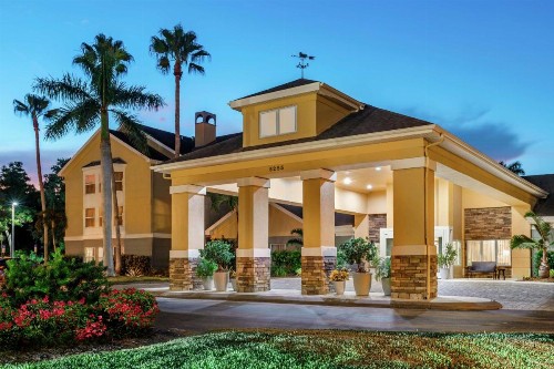Homewood Suites by Hilton Fort Myers - image 3
