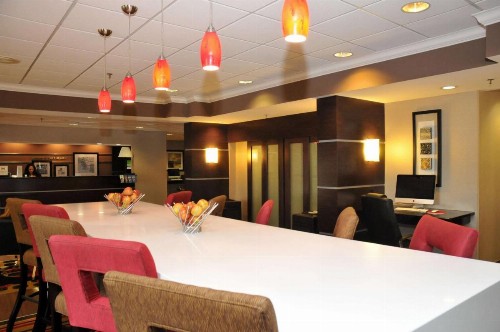 Hampton Inn Fort Myers-Airport & I-75 - image 12